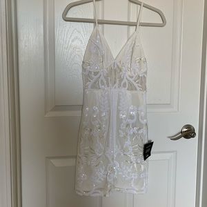 White spaghetti strap Lulus sparkly dress. Size XS.